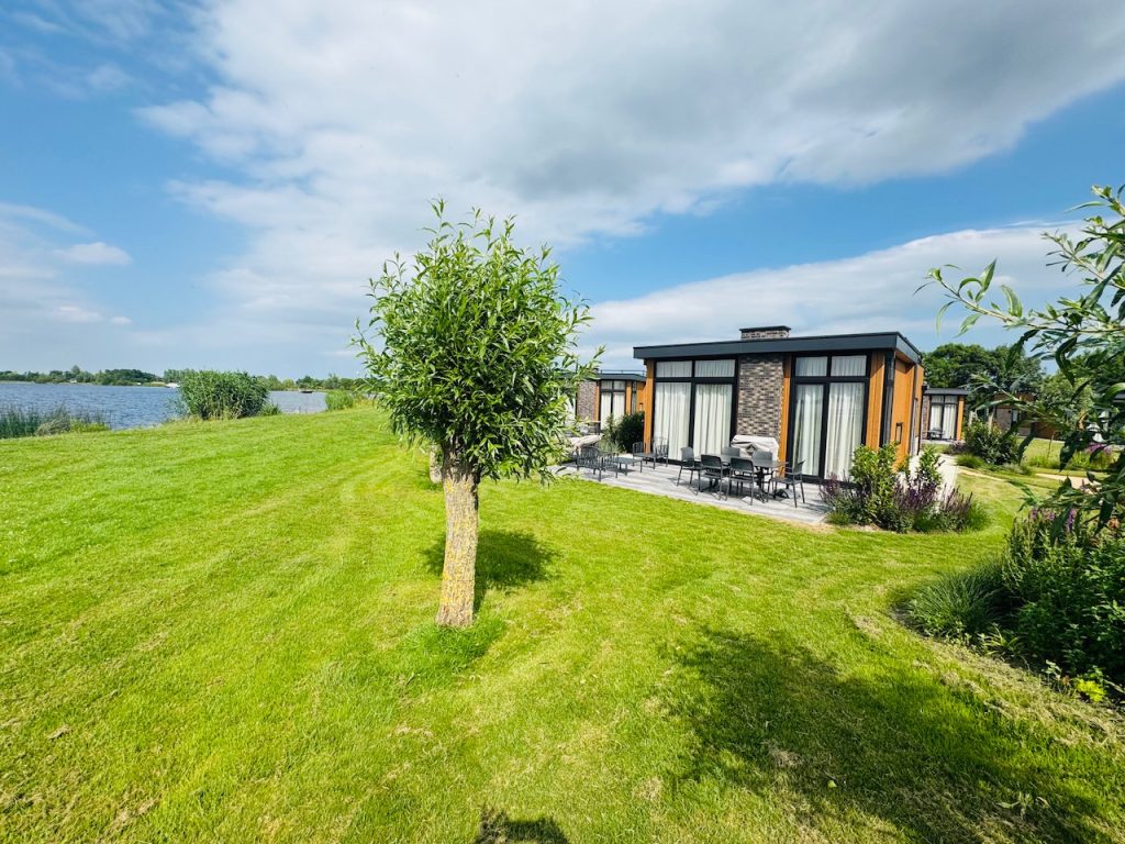 Vrijstaande woning te koop: Boekhorsterweg 21, Warmond